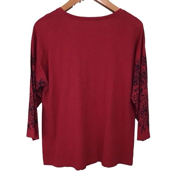 Weekends by Chico’s Red Black Damask 3/4 Sleeve Top 3 (XL) - Picture 3 of 8